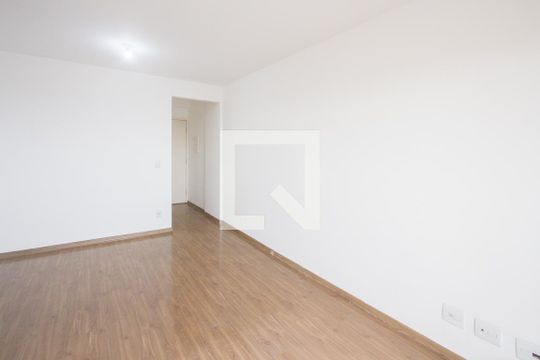 Sala de apartamento para alugar com 3 quartos, 65m² em Vila das Belezas, São Paulo