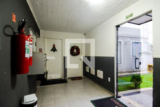 Hall Social  de apartamento para alugar com 2 quartos, 43m² em Jardim Ansalca, Guarulhos