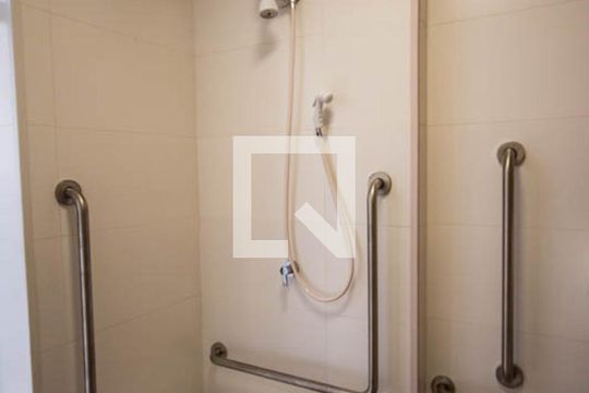 Banheiro - Piscina de apartamento para alugar com 1 quarto, 53m² em Alto da Boa Vista, Ribeirão Preto