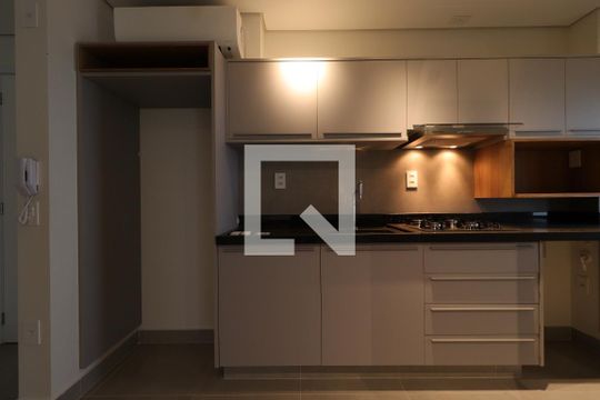 Cozinha de kitnet/studio para alugar com 1 quarto, 60m² em Alto da Boa Vista, Ribeirão Preto