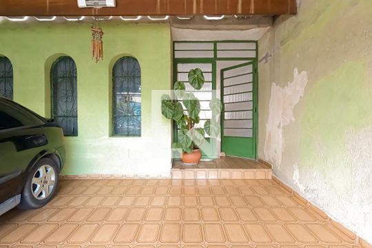 Garagem de casa à venda com 2 quartos, 180m² em Vila Florida, Guarulhos