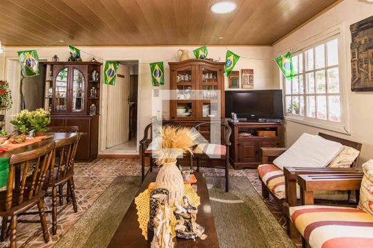 Salão de Festas de casa à venda com 4 quartos, 250m² em Nonoai, Porto Alegre