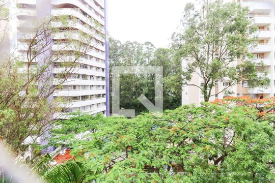 Vista do Quarto 1 de apartamento para alugar com 2 quartos, 74m² em Vila Andrade, São Paulo