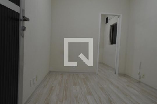 Sala de casa à venda com 2 quartos, 45m² em Curicica, Rio de Janeiro