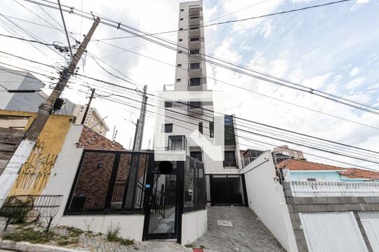 Fachada de apartamento para alugar com 1 quarto, 30m² em Vila Granada, São Paulo