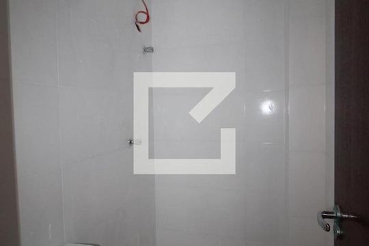 Banheiro de apartamento para alugar com 2 quartos, 50m² em Vila Rio Branco, São Paulo