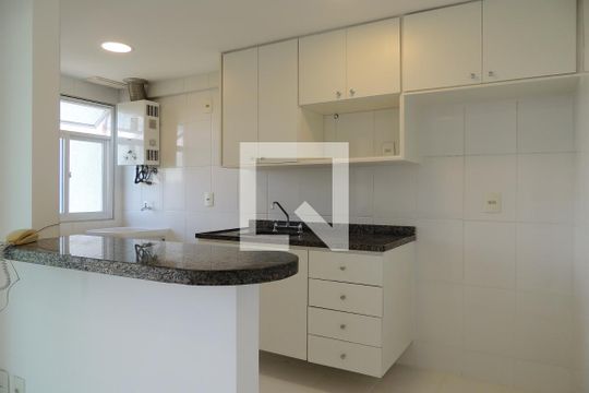 Cozinha - Armários de apartamento para alugar com 2 quartos, 59m² em Recreio dos Bandeirantes, Rio de Janeiro
