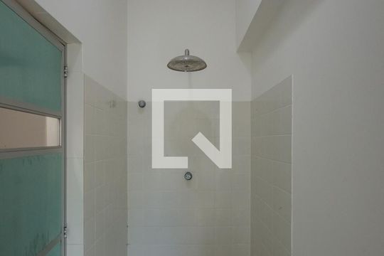 Ducha de apartamento para alugar com 2 quartos, 69m² em Luxemburgo, Belo Horizonte