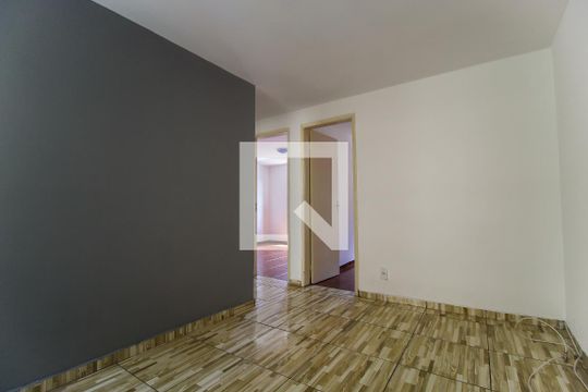Apartamento para alugar com 2 quartos, 48m² em Conjunto Residencial José Bonifácio, São Paulo