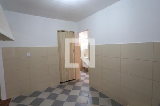 Cozinha de apartamento para alugar com 2 quartos, 49m² em Conjunto Habitacional Padre Manoel da Nóbrega, São Paulo