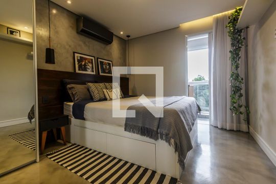 Quarto de apartamento para alugar com 1 quarto, 50m² em Empresarial 18 do Forte, Barueri
