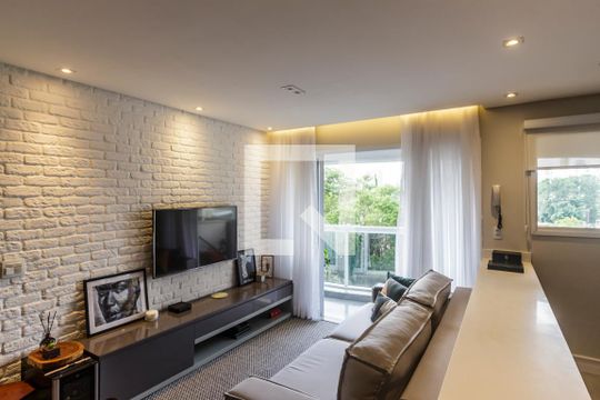 Apartamento para alugar com 1 quarto, 50m² em Empresarial 18 do Forte, Barueri
