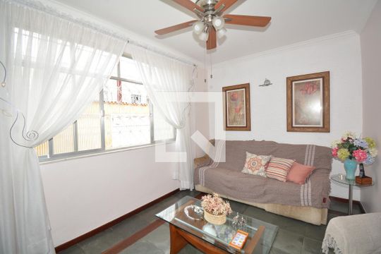 Sala de Estar de casa à venda com 4 quartos, 217m² em Váz Lobo, Rio de Janeiro