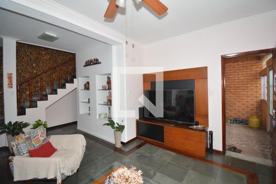 Sala de Estar de casa à venda com 4 quartos, 217m² em Váz Lobo, Rio de Janeiro