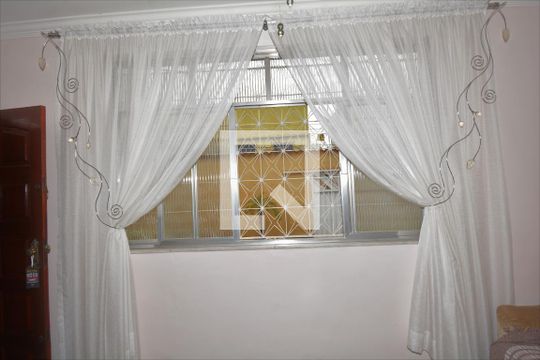 Sala de Estar de casa à venda com 4 quartos, 217m² em Váz Lobo, Rio de Janeiro