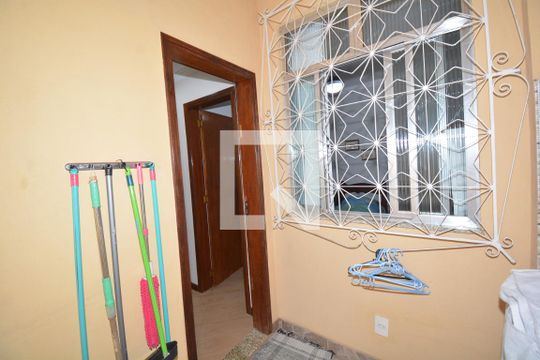 Área de Serviço do Segundo Piso de casa à venda com 4 quartos, 217m² em Váz Lobo, Rio de Janeiro
