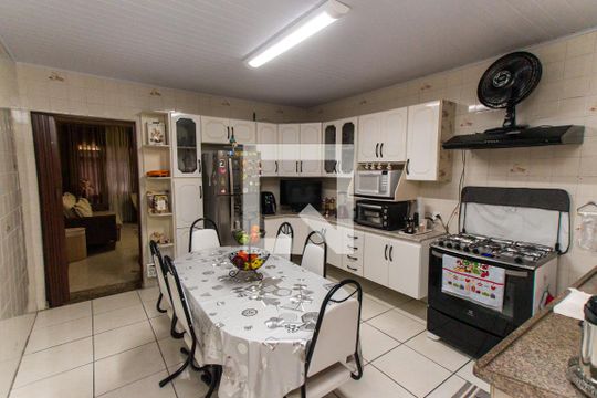 Cozinha de casa para alugar com 3 quartos, 156m² em Vila Guilherme, São Paulo