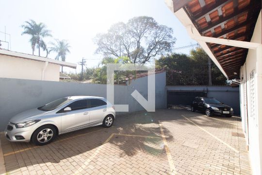 Garagem de kitnet/studio para alugar com 1 quarto, 15m² em Cidade Universitária, Campinas