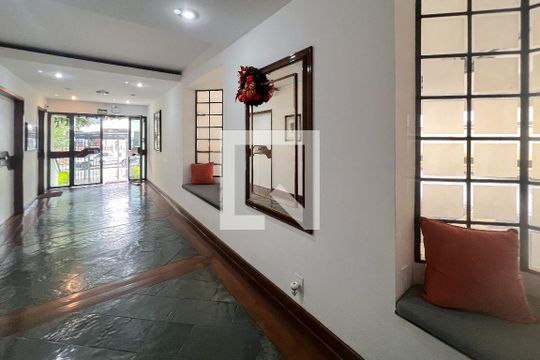 Área comum - Hall de apartamento à venda com 2 quartos, 80m² em Vila Nova Conceição, São Paulo