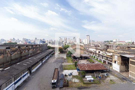 Vista de apartamento para alugar com 2 quartos, 44m² em Centro, Osasco