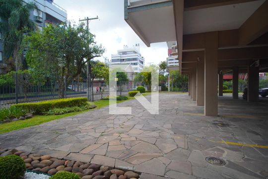 Área comum de apartamento para alugar com 2 quartos, 81m² em Jardim Lindóia, Porto Alegre