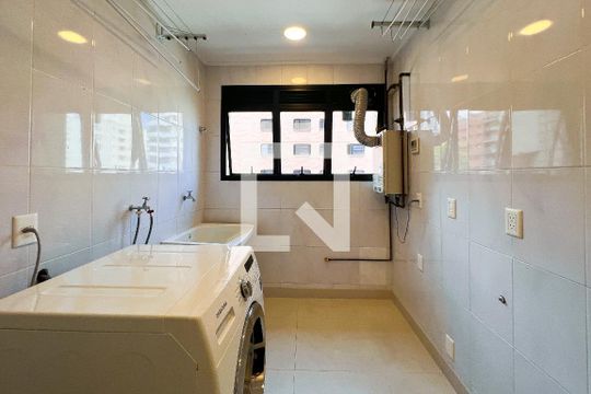 Área de Serviço de apartamento à venda com 4 quartos, 357m² em Indianópolis, São Paulo