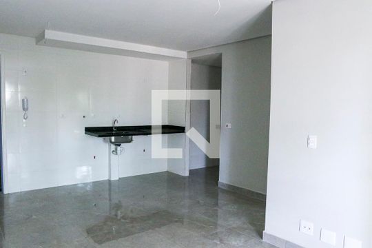 Sala/Cozinha de apartamento para alugar com 1 quarto, 41m² em Vila Medeiros, São Paulo