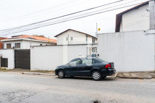 Fachada de casa de condomínio à venda com 2 quartos, 58m² em Vila Campestre, São Paulo