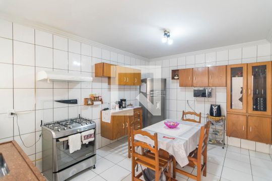 Cozinha de casa à venda com 3 quartos, 300m² em Vila Scarpelli, Santo André