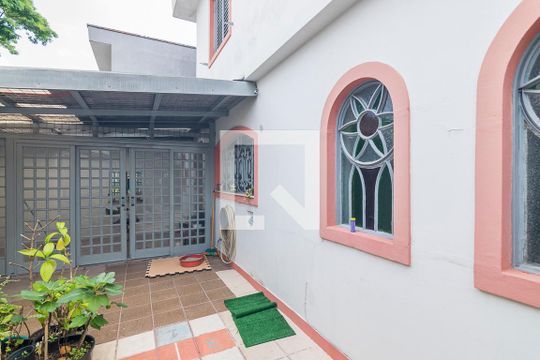 Garagem 1 de casa à venda com 3 quartos, 300m² em Vila Scarpelli, Santo André