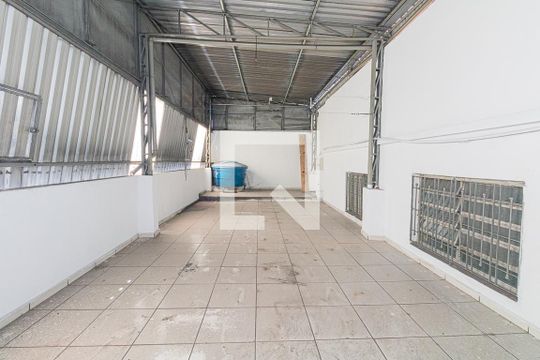 Quintal de casa para alugar com 2 quartos, 200m² em Vila Maria, São Paulo