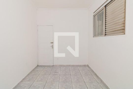 Quarto 2 de casa para alugar com 2 quartos, 200m² em Vila Maria, São Paulo