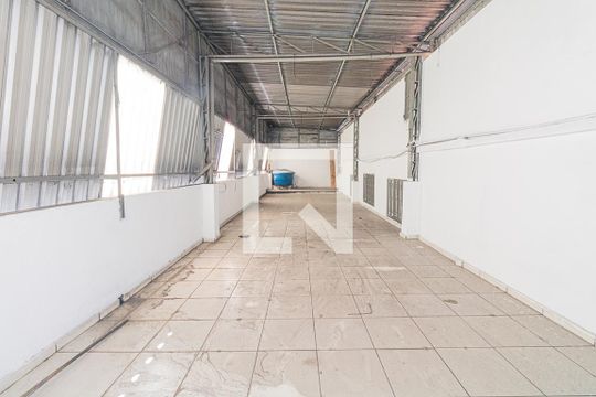 Quintal de casa para alugar com 2 quartos, 200m² em Vila Maria, São Paulo