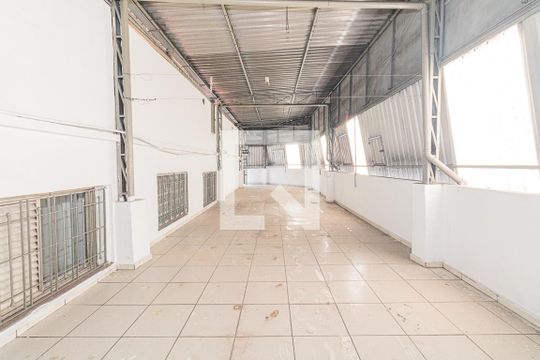 Quintal de casa para alugar com 2 quartos, 200m² em Vila Maria, São Paulo