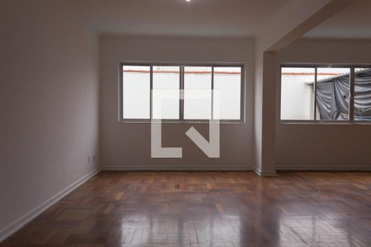 Sala de casa à venda com 5 quartos, 431m² em Nova Petrópolis, São Bernardo do Campo