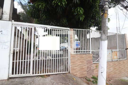 Fachada de casa de condomínio à venda com 3 quartos, 95m² em Vila Celeste, São Paulo