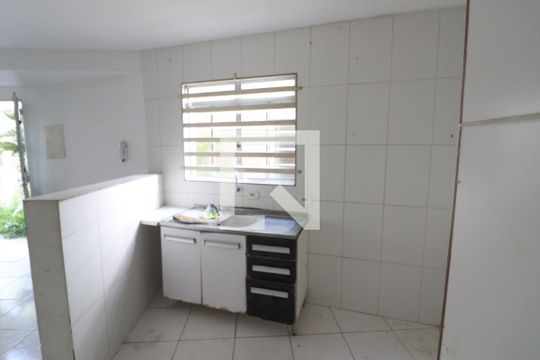 Cozinha de casa de condomínio à venda com 3 quartos, 95m² em Vila Celeste, São Paulo