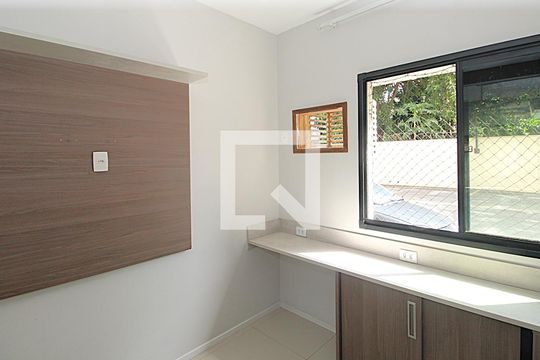 Quarto de apartamento à venda com 2 quartos, 56m² em Del Castilho, Rio de Janeiro