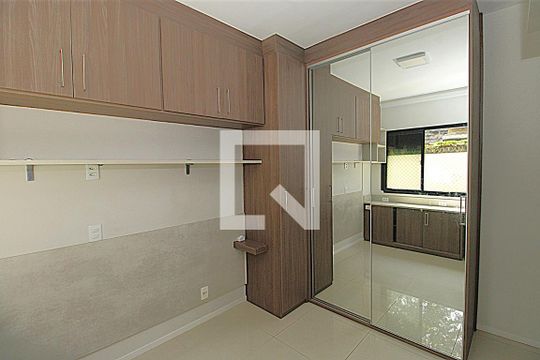 Quarto de apartamento à venda com 2 quartos, 56m² em Del Castilho, Rio de Janeiro