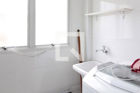 Área de Serviço de apartamento para alugar com 2 quartos, 62m² em Bela Vista, São Paulo