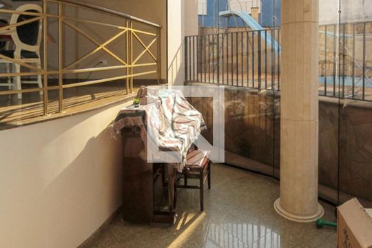 Sala de casa à venda com 3 quartos, 400m² em Sítio da Figueira, São Paulo