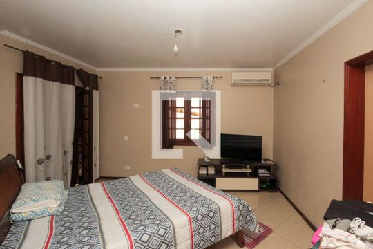 Suite de casa à venda com 3 quartos, 400m² em Sítio da Figueira, São Paulo