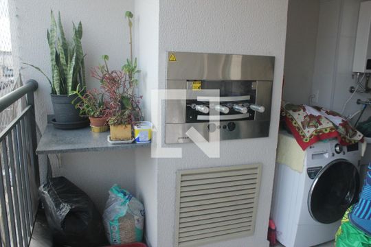 Cozinha e Área de Serviço de apartamento à venda com 2 quartos, 54m² em Socorro, São Paulo
