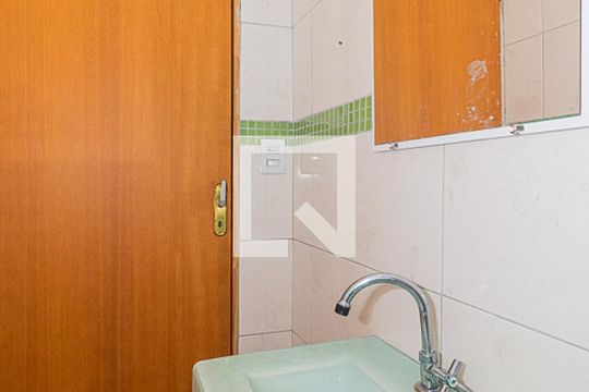 Banheiro de casa à venda com 2 quartos, 60m² em Vila Paulistana, São Paulo