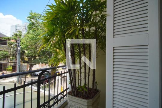 Quarto 2 de casa à venda com 3 quartos, 200m² em São João, Porto Alegre