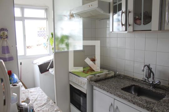 Cozinha de apartamento para alugar com 2 quartos, 49m² em Imirim, São Paulo