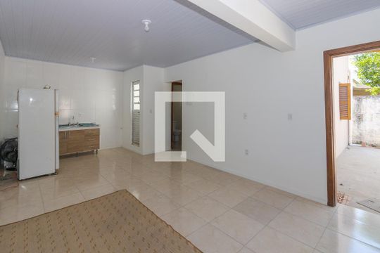Sala/Cozinha de casa para alugar com 2 quartos, 45m² em Vila Ipiranga, Porto Alegre