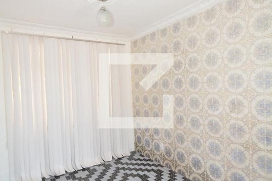 Sala de casa para alugar com 2 quartos, 100m² em Vaz Lobo, Rio de Janeiro