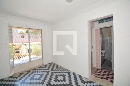 Casa à venda com 2 quartos, 100m² em Vaz Lobo, Rio de Janeiro