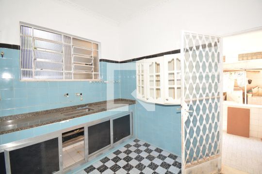 Cozinha de casa à venda com 2 quartos, 100m² em Vaz Lobo, Rio de Janeiro